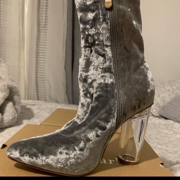 Chunky suede heels - Picture 2 of 2